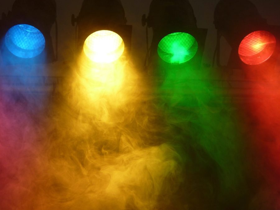 Iluminação de set montada para a filmagem